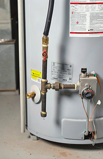 https://comohotwater.com.au/uploads/2025/06/gas-hot-water-system-65811.jpg