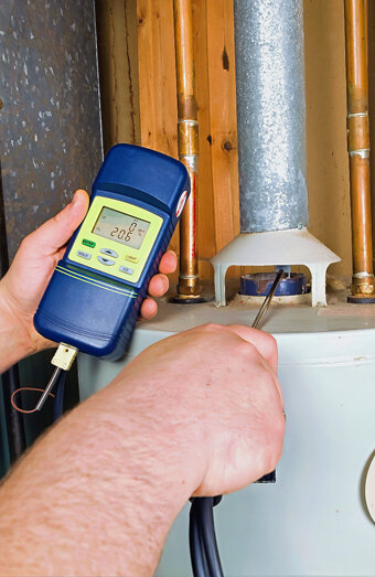 https://comohotwater.com.au/uploads/2025/06/hot-water-installs-80830.jpg